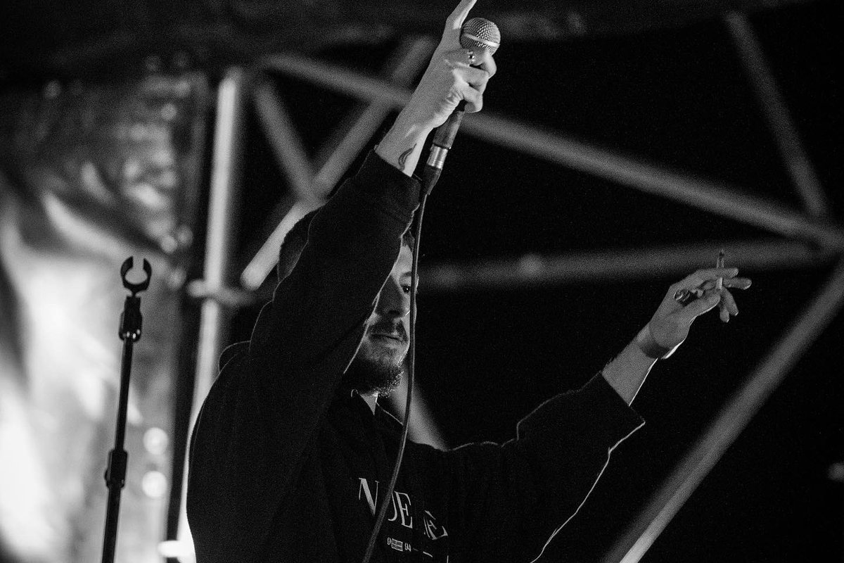 Hatortxurock's tweet photo. #HTX26 📸 Argazki bilduma
🎶 @StepiSelektah
.
.
.
#hatortxu #Selektahstepi #auzolana #elkartasuna #hatortxurock #musikajaialdia #jaialdia #denaketxera #zeruahelmuga #etxera https://t.co/9WZUIrAyta