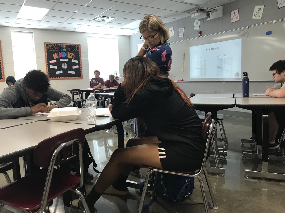 AaronHinnah's tweet photo. Oskaloosa Schools are lucky to have such a great teacher as Mrs. Jenkinson high school math teacher.  She cultivates a wonderful atmosphere for our students in this community to learn in! @OskySchoolsIA https://t.co/ZuozOOnt68