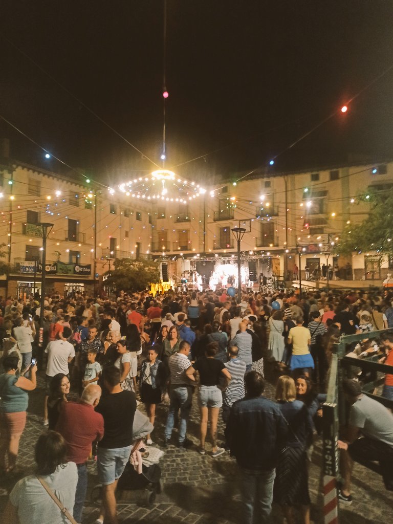 Anaaaaavis's tweet photo. #ejeaenfiestas2022 @aytoejea https://t.co/O0TSmjA29I