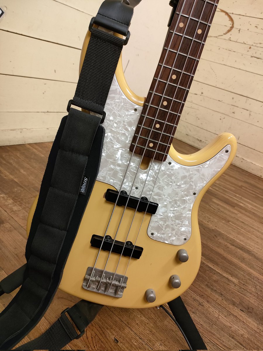 info_kuriyura's tweet photo. 川越へセッションに出向く。収穫はメロディックマイナーというキーワード。ちと考えたい。
#bassguitar #bblimited #yamahabb https://t.co/ZXeFhGzowR