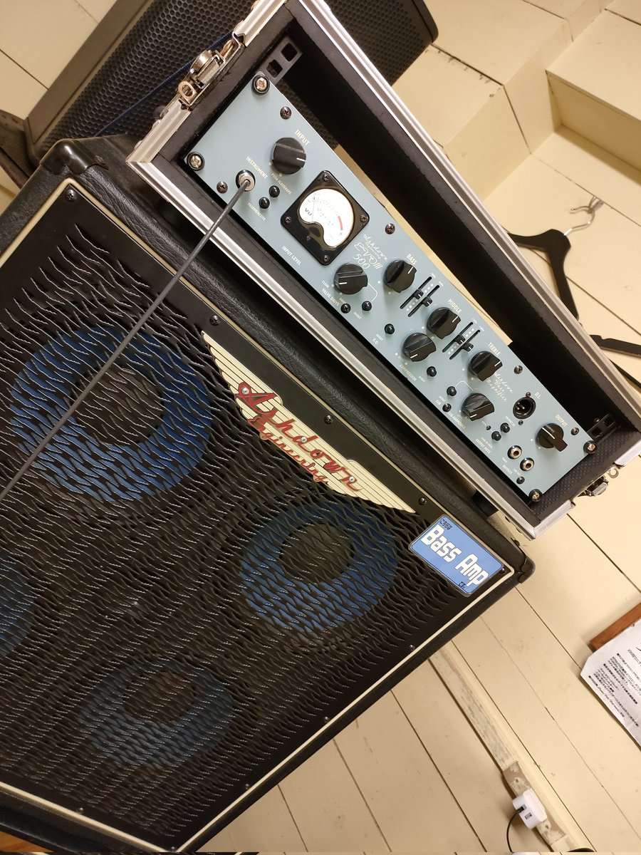 info_kuriyura's tweet photo. 川越へセッションに出向く。収穫はメロディックマイナーというキーワード。ちと考えたい。
#bassguitar #bblimited #yamahabb https://t.co/ZXeFhGzowR
