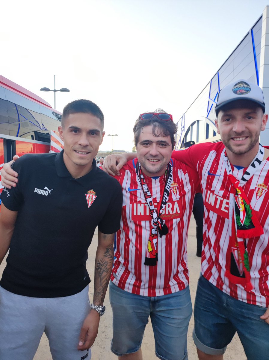 Meresiero's tweet photo. +3..!! #Puxa @RealSporting https://t.co/ZvDDBOJNDq