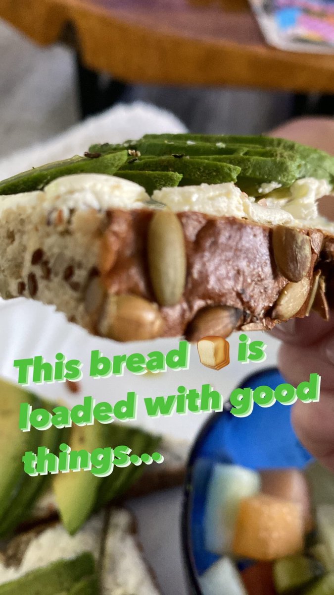 _____TeReSa___'s tweet photo. Deliciousness!!! Happy Sunday! 🥑🍞🥝🍈🍉🍌🍎🥑🍞🍉🍎🥑🍌🍉🍞🍎💋 #EatColorful https://t.co/BA8RpsW557