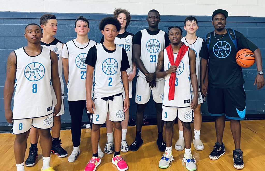 RelentlessBbal's tweet photo. Our guys are back in action, playing in the Run &amp; Shoot - CBL.  Game 1 win vs “The O” 2023 - PG Corey Gaines continue to dominate on both ends of the court. 

@CoreyGaines_3 - 22p
@Cameron21newman - 10p
Stephen Quinn - 11p
Dillion Joy - 9p
@PrestonShuford - 8p
Doug Adiok - 6p https://t.co/8M40BLfYUc
