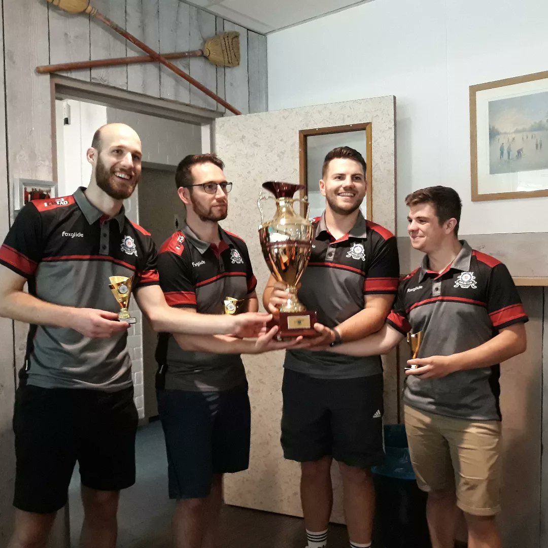 Curlingbond's tweet image. Vorige week won Team Verreycken de Sweetlake Summer Cup bij Curlingbaan Zoetermeer. Team Welsh Dragons werd tweede en team Hun Mixed derde. Het was een zeer sportief en geslaagd weekend. Een mooie opening van het Nederlandse curlingseizoen!
#Curling #curlen #curlingtoernooi