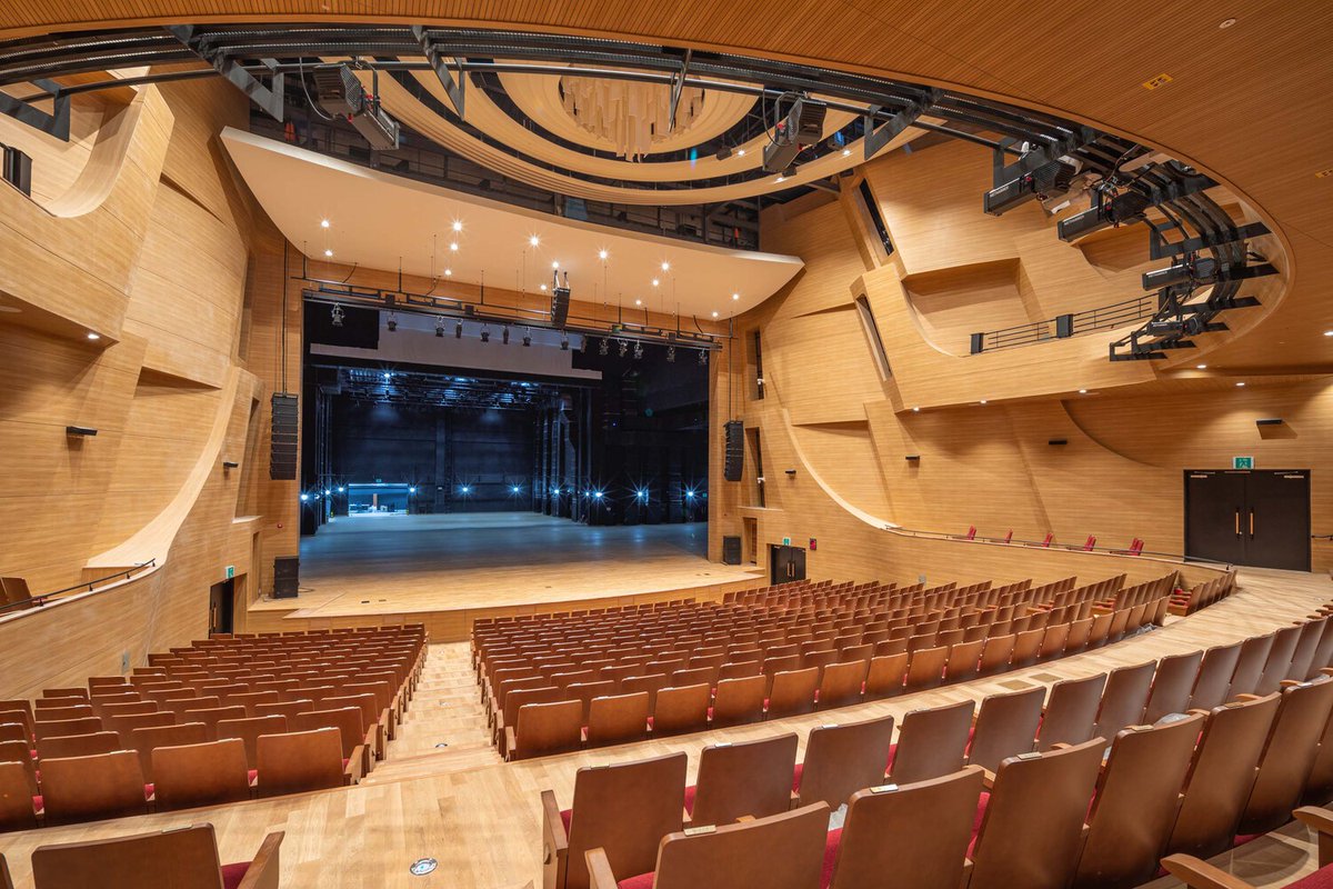 bartlett_jane's tweet photo. This performance hall incorporates curvature into the space's #design and function. #archi  https://t.co/M3RQ2DEYgH https://t.co/7HJDi2zCWr
