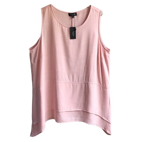 So good I had to share! Check out all the items I'm loving on <a href="/Poshmarkapp/">Poshmark</a> from @jvellsposh <a href="/Keepinitretro7/">Visionary_refreshing</a> #poshmark #fashion #style #shopmycloset #nike #centigradesuede #arnayork: posh.mk/rzO4fSZ62sb