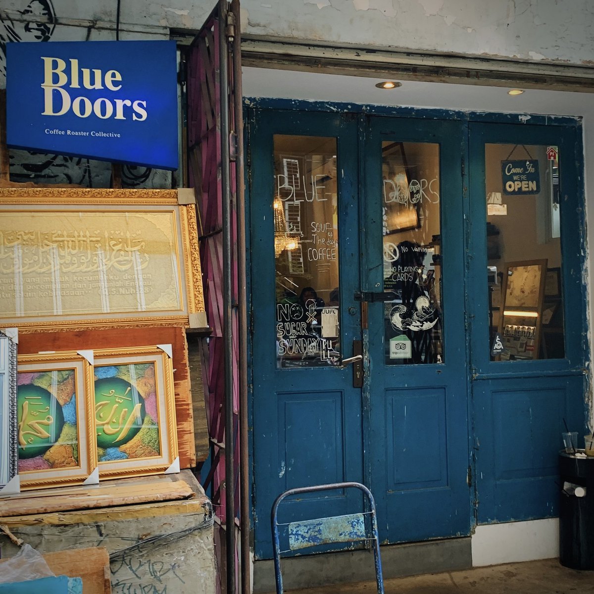 santohhh's tweet photo. Archive #02. Best vanilla latte ever #BlueDoors #Bandung https://t.co/GjslGvYbYm