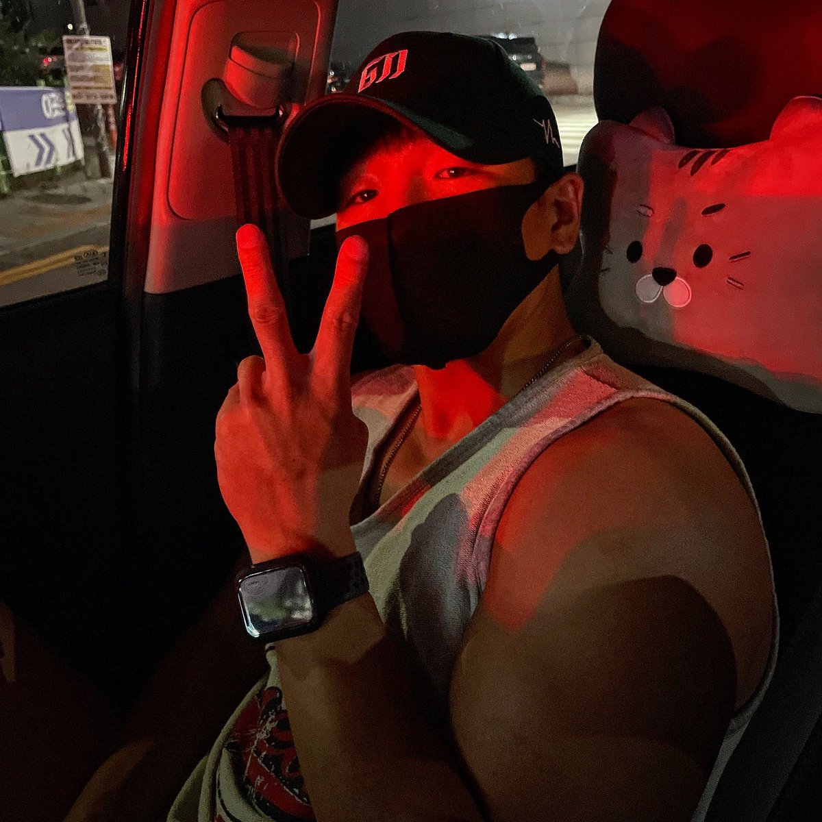 _park_gun's tweet photo. ✌🏽 https://t.co/FaIMDYOxOH