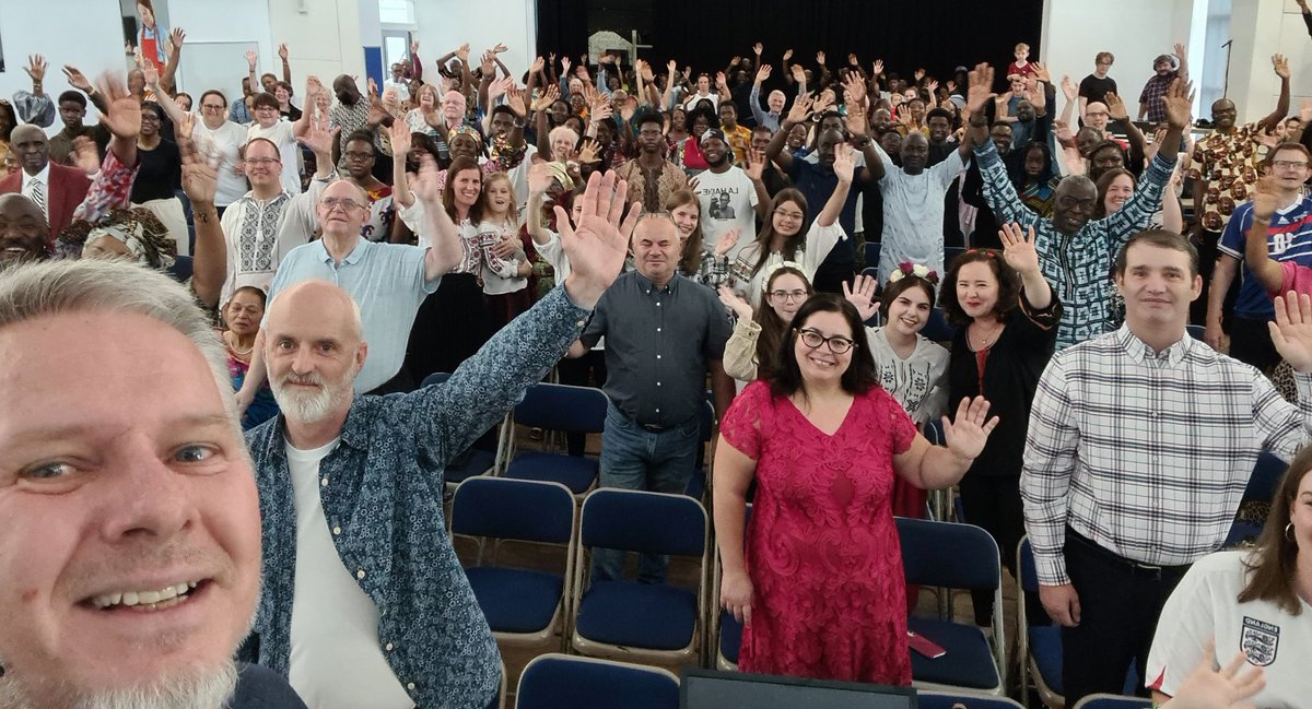 DavidBareham's tweet photo. Great to be at @chaffordchurch today as we celebrated our International Sunday.  It is the start of our week or prayer, and so good to be praying for the nations represented in the church and for other nations.
(Sorry for all those that I missed in this photo!)
#TheGlobalChurch https://t.co/e9QulA4T2S