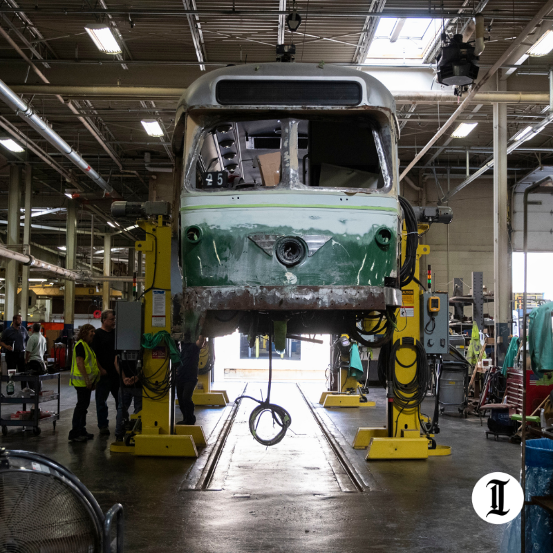 PhillyInquirer's tweet photo. Every workday for 30 months, SEPTA restorers have been taking apart and rebuilding the city’s famous 1947 PCC II trolleys for an eventual return to Girard Avenue.

“You know, you hear that bell going and it brings back good memories...People just feel attached to the trolleys.”