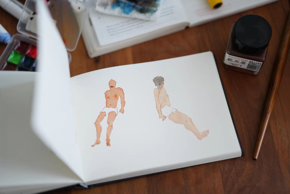 MoaHou's tweet photo. happy doodling with tiny water color set up https://t.co/JZwm9d82QJ