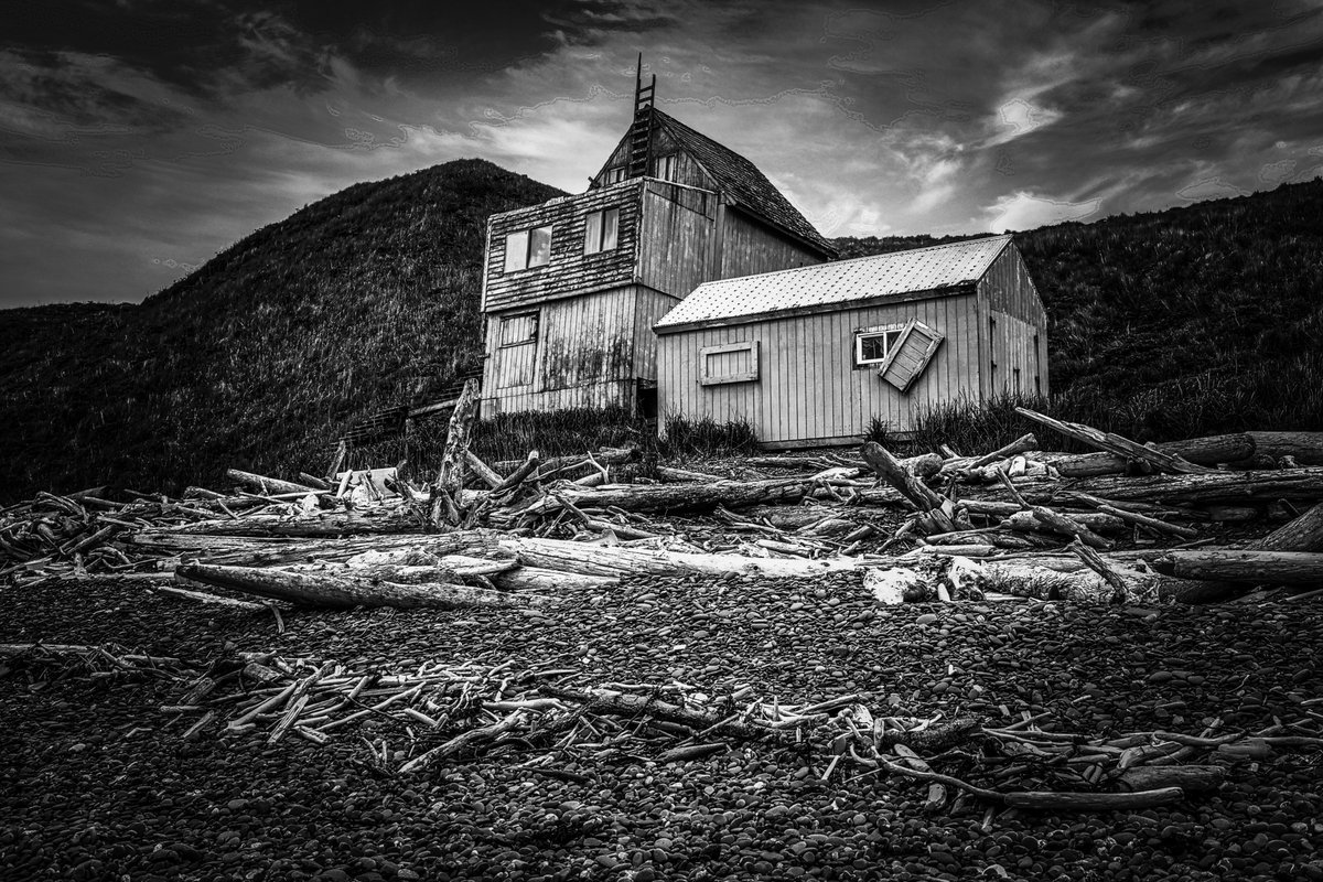 markblockphotog's tweet photo. Along the shore of Larsen Bay, AK #Alaska https://t.co/tbbJFAD1Eq