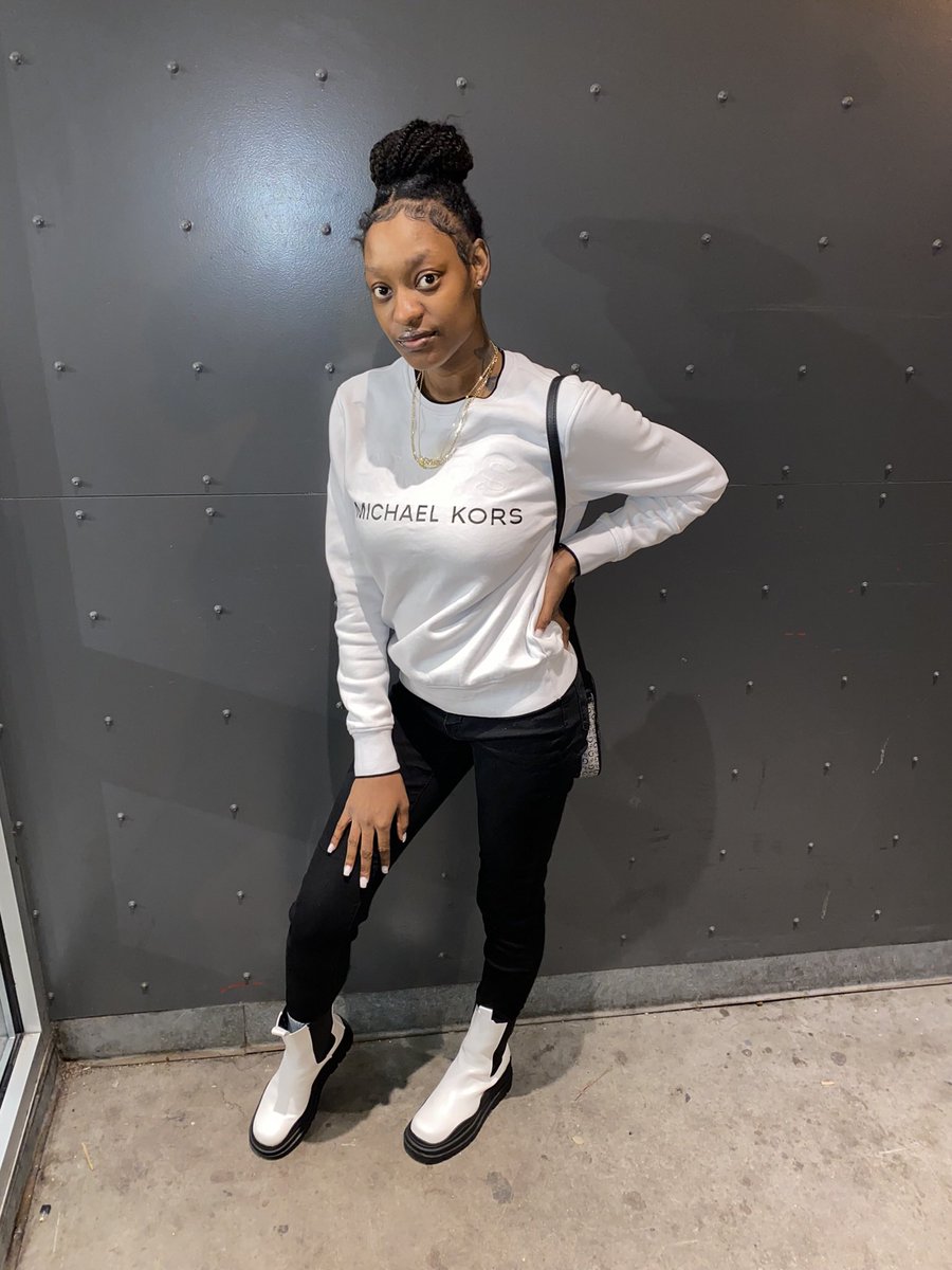BabyCiera__'s tweet photo. Give em’ to much they’ll forget it was a Privilege 🤍 https://t.co/OsGPdtzfu5