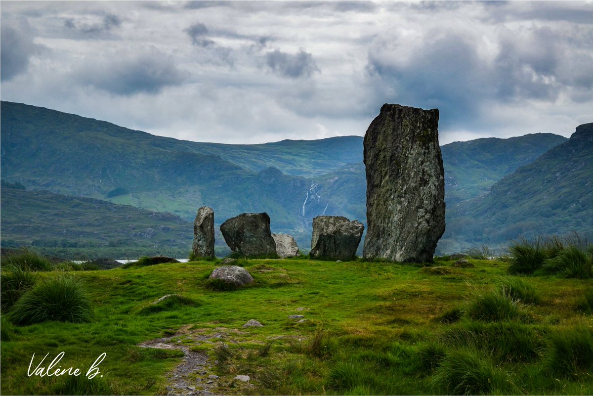 bonnetvalene's tweet photo. Uragh Stone Circle
📍Ireland
#uragh #stonecircle #storm #Celtic #path #countryside #ireland #travel #landscape #photography #photooftheday #nft #irish #travelphotography #photo #roadtrip #witch #nature #lough #fall #mountains #mountain
NFT : https://t.co/qPp079la5x https://t.co/c3XX2DjH58