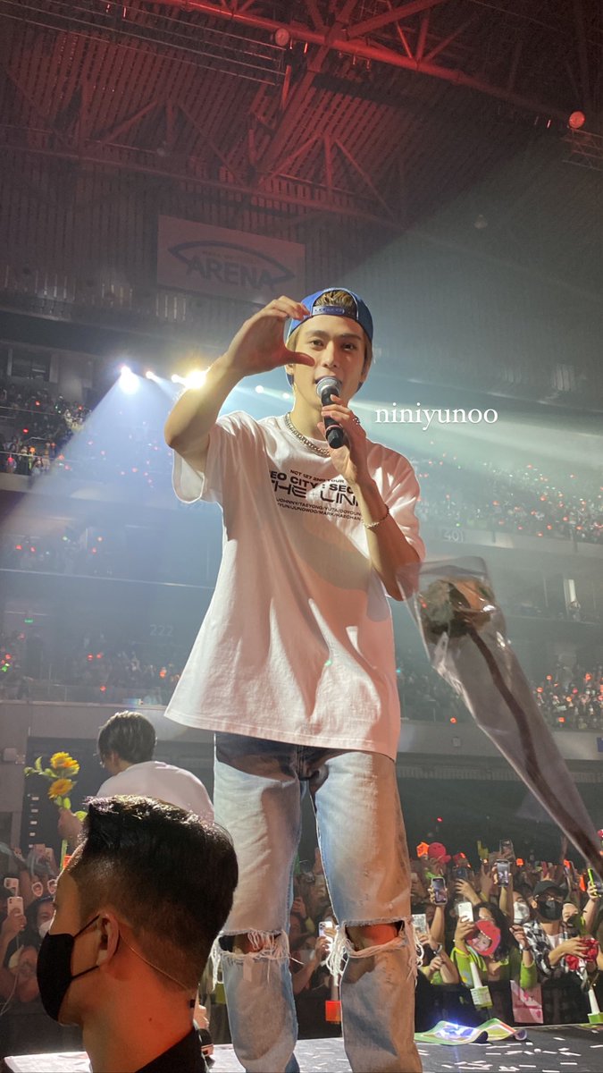 niniyunoo's tweet photo. JAEHYUN HEART LOOKING STRAIGHT AY ME 😭😭😭😭 THE GREATEST THING I EVER CAPTURED GOOD BYE MY LIFE HAS PEAKED https://t.co/nKpEx4s8z0