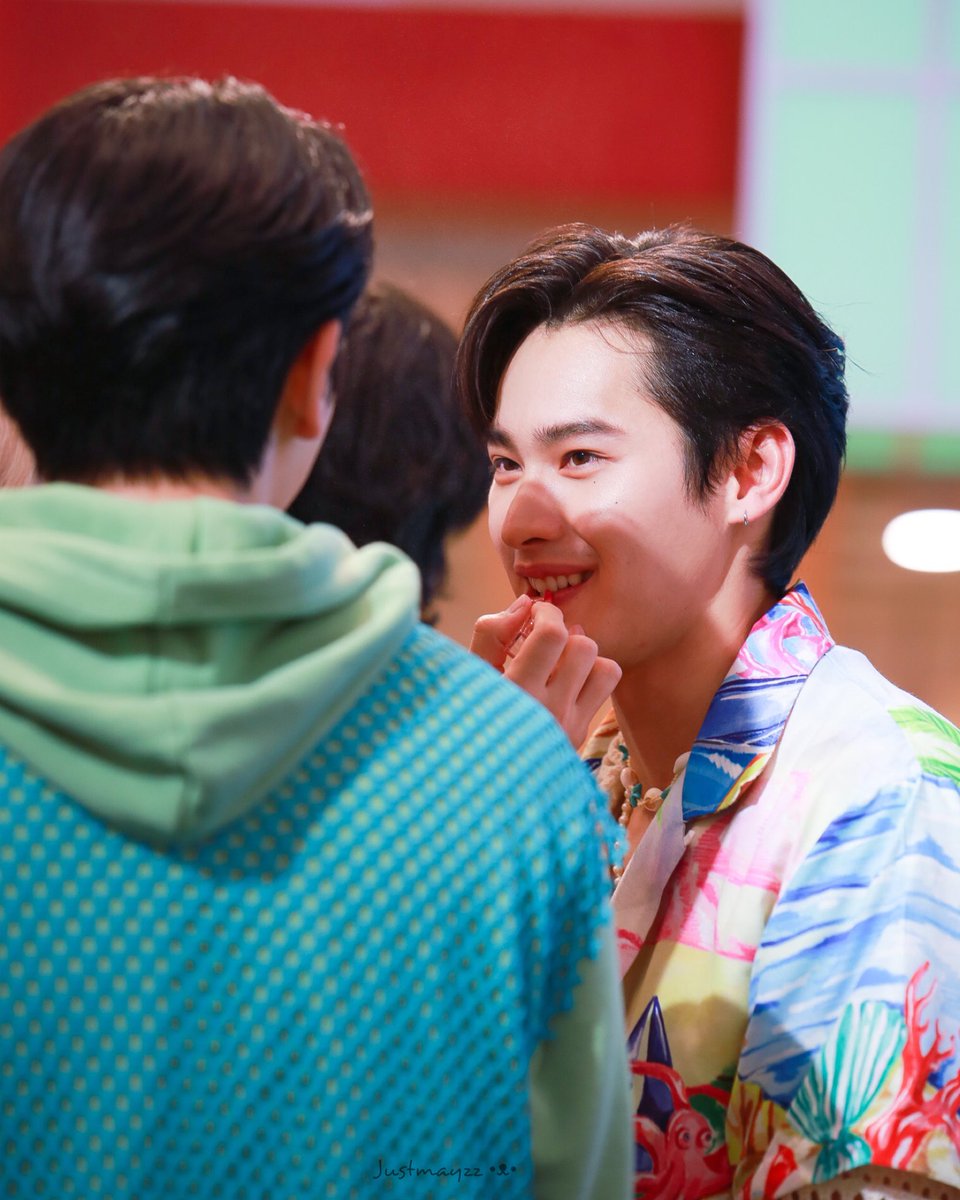 Justmayzz's tweet photo. เบาได้เบาจย้าาาา 😱

KaoUpFanDay

#เก้าอัพ
#FunDomFanDay2xKaoUp https://t.co/aDb4DlMpzw