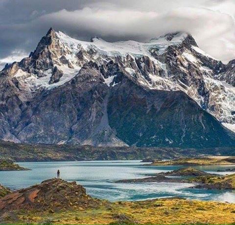 dharamvirtanwa4's tweet photo. We are experiencing a reality based on a thin veneer of lies &amp; illusions. A world where greed is our God &amp; wisdom is sin, where division is key &amp; unity is fantasy, where the ego-driven cleverness of the mind is praised, rather than the intelligence of the heart.
~ Bill Hicks https://t.co/7AsUW2YSYP