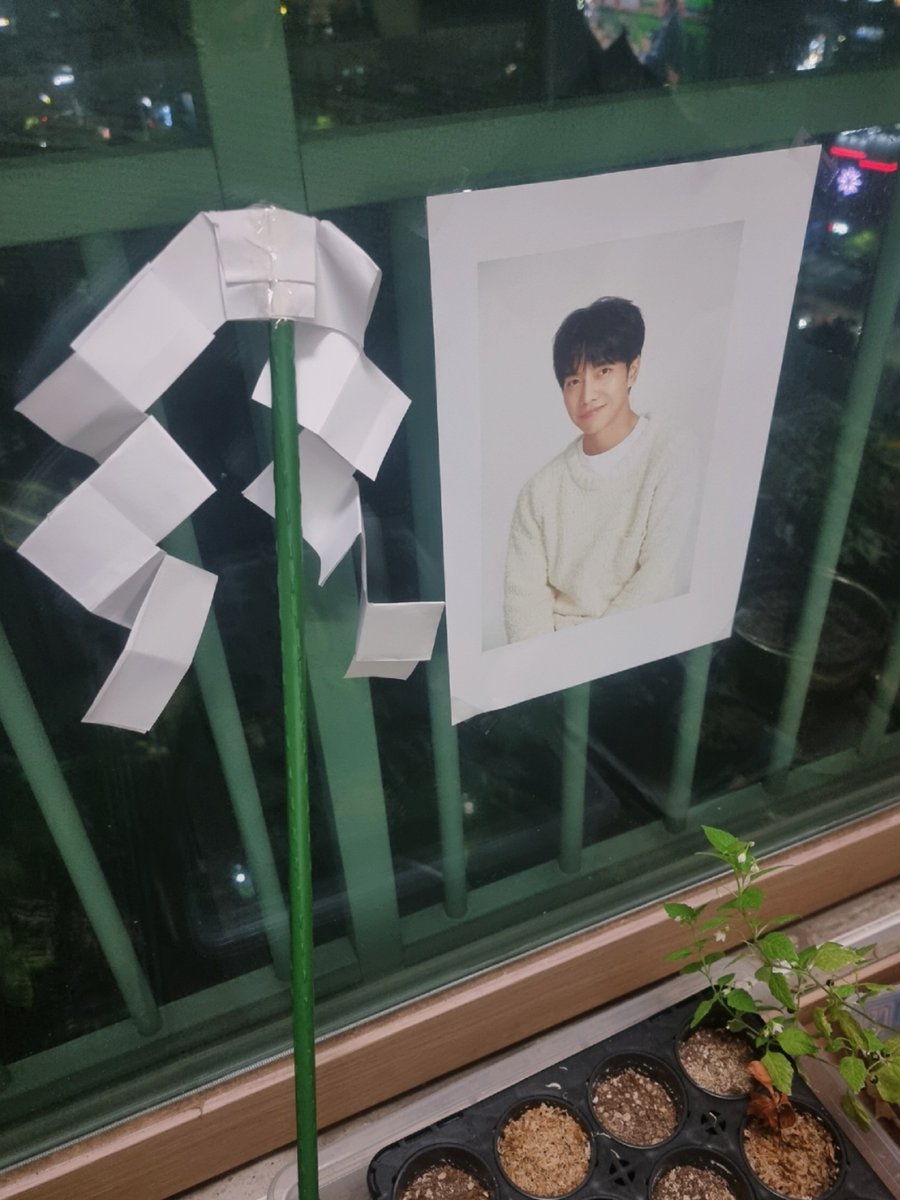 yuki_kimNov's tweet photo. 태풍 대비중 https://t.co/kTPN4I98Ha