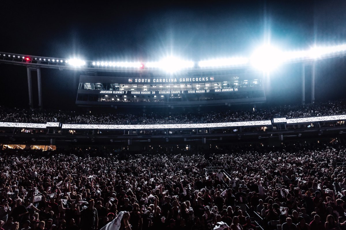 South Carolina Football tweet media