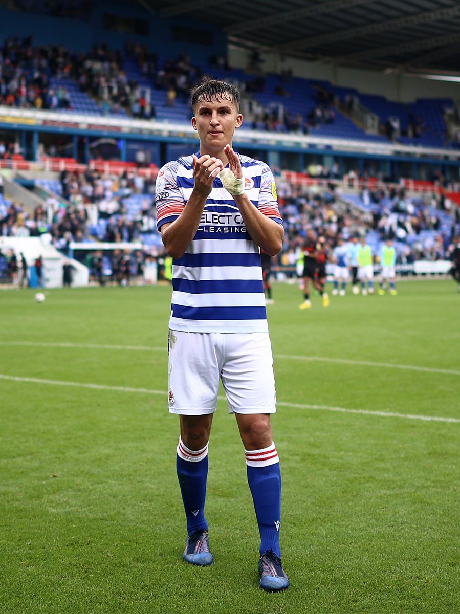 ReadingFC's tweet photo. Fantastic support. Rewarded with three points. URZ! #REASTK https://t.co/nklEw8q5dl