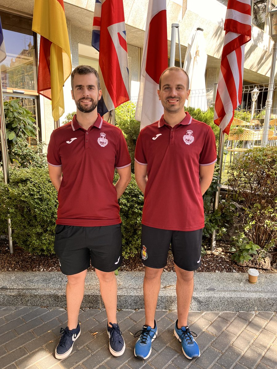 AlmeriaBm's tweet photo. Enhorabuena a nuestros 4 representantes arbitrales en Categoría Nacional por superar con éxito las pruebas físicas y teóricas 📚🤾🏼‍♂️ 
Temporada 2022/23 🔜✌🏽 https://t.co/ThkOfu9rlC
