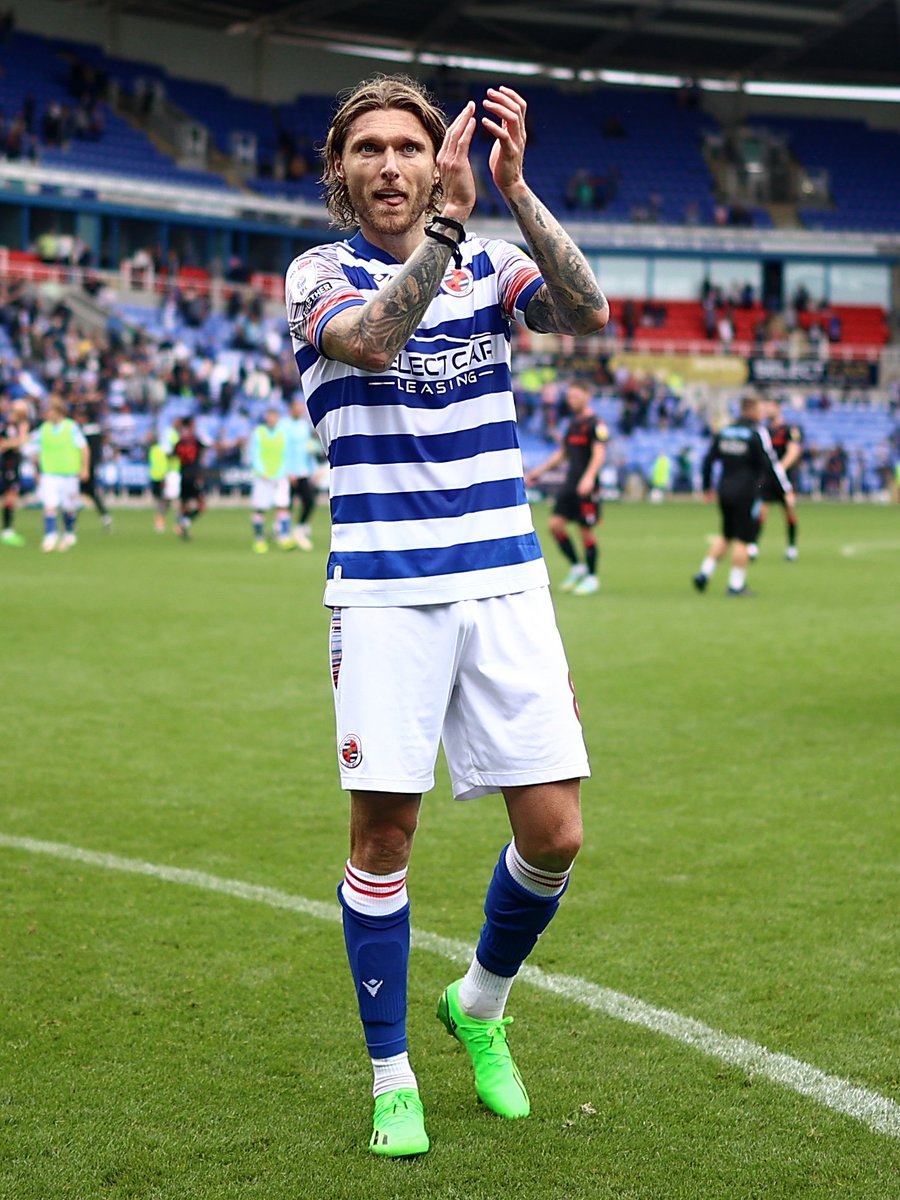 ReadingFC's tweet photo. Fantastic support. Rewarded with three points. URZ! #REASTK https://t.co/nklEw8q5dl