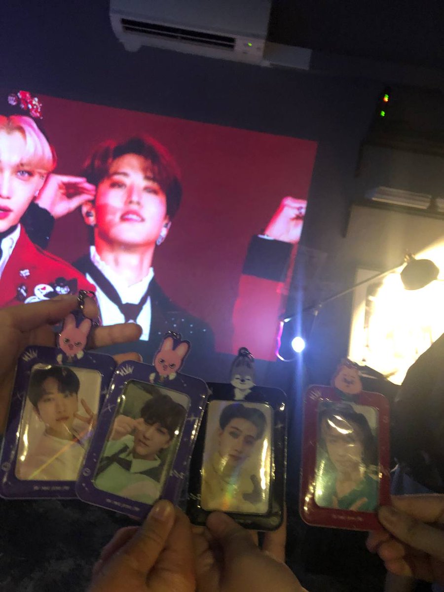 haetbitchangbin's tweet photo. i almost forgot what its like to go for fan cafes 🙆♀️ thank you frens and new frens!! for making today soooo much fun ❤️
#code3racha https://t.co/MnEiEtD4WO