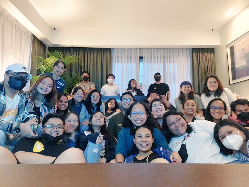 love ü guys <a href="/TeamPodcastDC/">TPDC</a>, <a href="/gmeetpipol/">gmeet pipol ✿</a> and penthouse! sana ma meet q din yung ibang group hihi 🫶