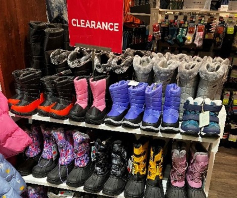 affinitystaffs's tweet image. Mountain Warehouse now have a clearance sale across a range of footwear products! 

Visit our website for more details! &amp;gt;&amp;gt; affinitystaffordshire.com/stores/mountai… 

#AffinityStaffordshire #AffinityStaffs #AffinityOutlets #MountainWarehouse #Camping #Caravan #Clearance #Sale #Outlet