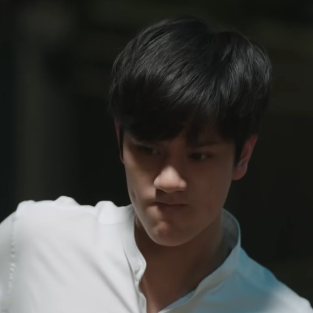 mr fierce eyes😠            mr dimples🤏
#BadBuddyRerunEP1