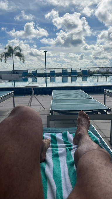 Good Morning world https://t.co/8GViX9XuTW<a href="/tag/pornhubaward2020"class="tags"><span>#pornhubaward2020</span></a>