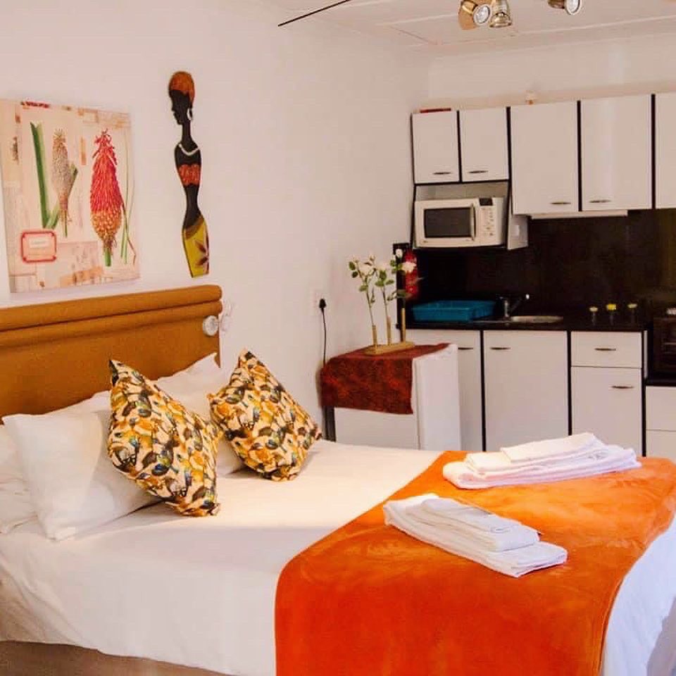 Jo-Thams Guest House tweet media