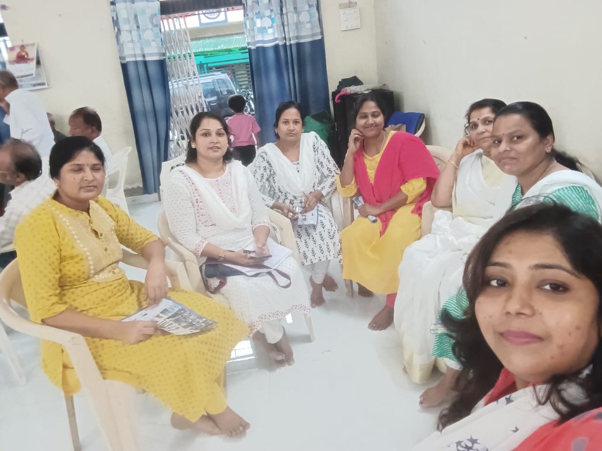 AamSouth's tweet photo. आज प्रभाग क्र 44 मध्ये नालंदा विहार भगवान येथे सभा घेण्यात आली.सभेला अनेक विचारवंत उपस्थित होते. येणाऱ्या निवडणूकी मध्ये पार्टी पूर्ण ताकदिने लढनार असून आप महाराष्ट्र राज्यात पर्याय म्हणून समोर येत आहे. एकूण उपस्थिती 25 
श्रीमती सुषमा कांबळे
  प्रभाग अध्यक्ष 44 https://t.co/njdwBNJE7M