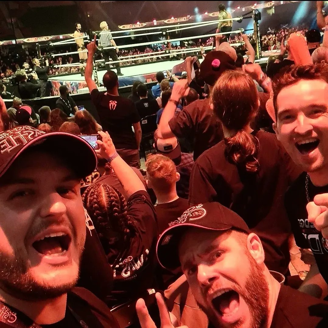 MadBruteLive's tweet photo. BEST. WEEKEND. EVER. #WWE #WWECastle #WWEClash #Cardiff #UK #ClashAtTheCastle #2022 #DrewMcIntyre #RomanReigns https://t.co/7wDhHoUCEd