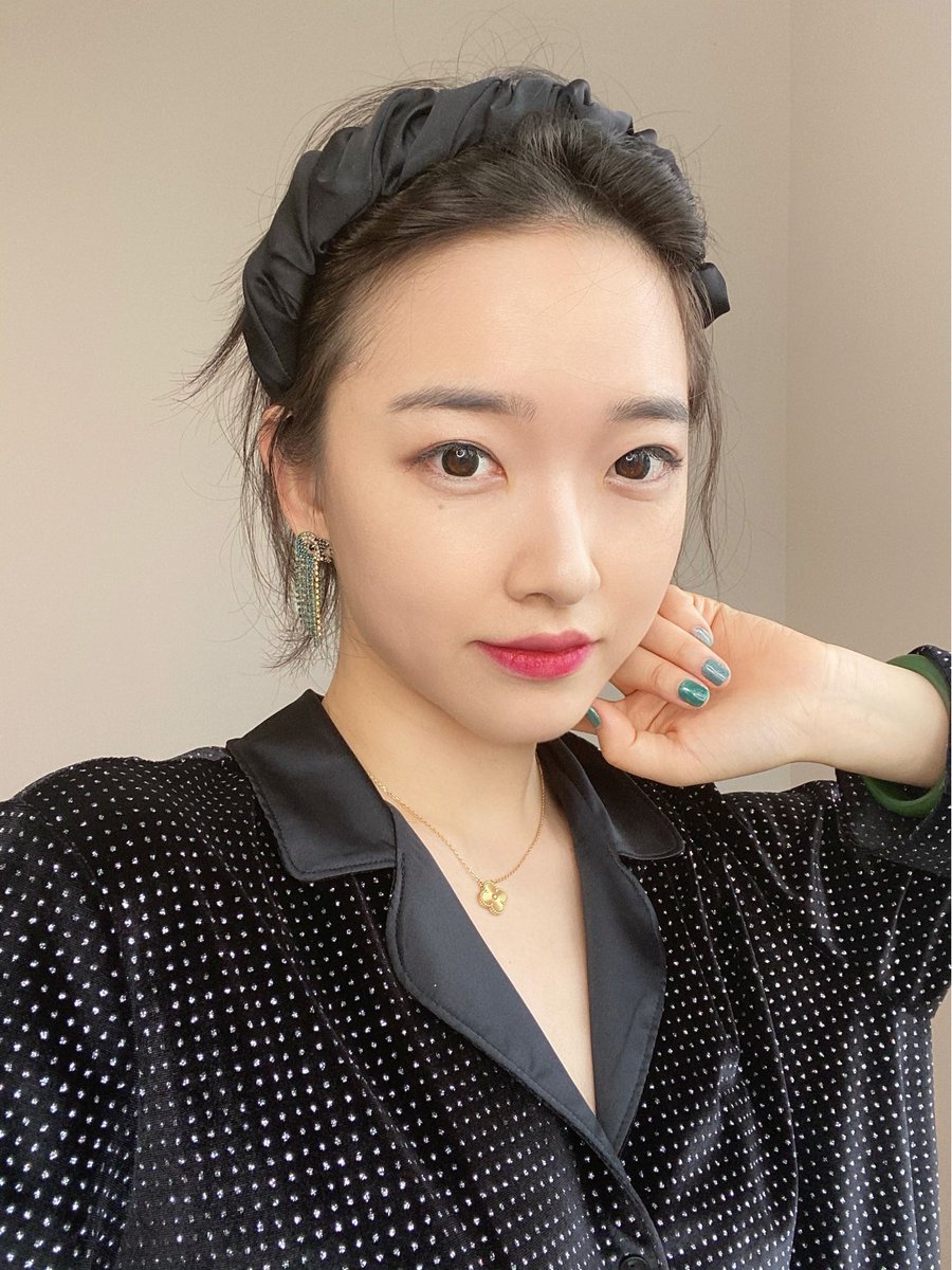 The weather is nice today. Would you like to go on a date?