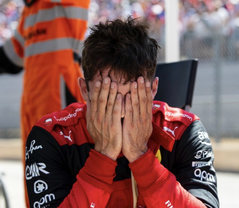 anzanisimo's tweet photo. e il pit stop sbagliato
e la strategia errata
e il degrado delle gomme
e la sfiga che ci perseguita

Ma quanto è difficile essere tifosi ferrari? 
#DutchGP #DutchGrandPrix https://t.co/2kaKD1T58s