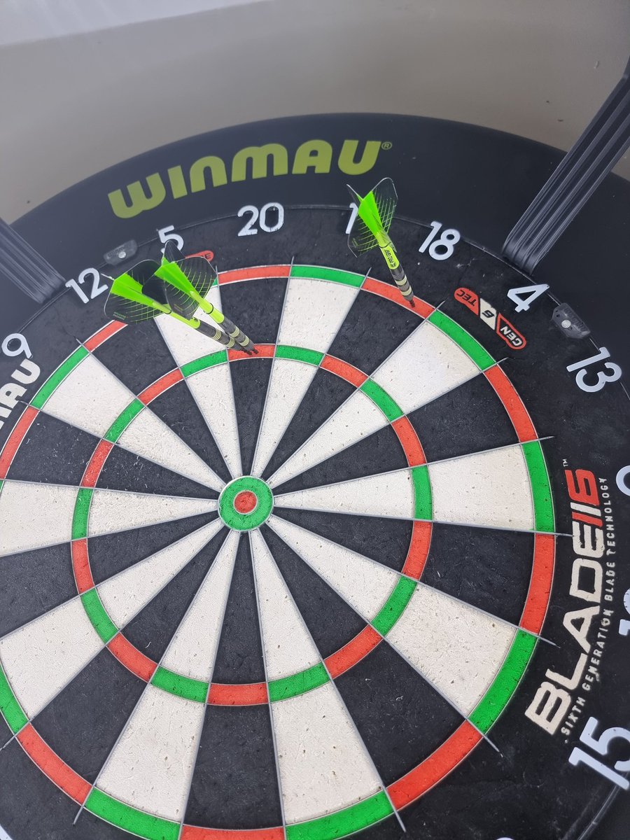 numbnut93's tweet photo. Nice 156 checkout. #darts #lovethedarts #practicemakesperfect https://t.co/SY1gknS4AB
