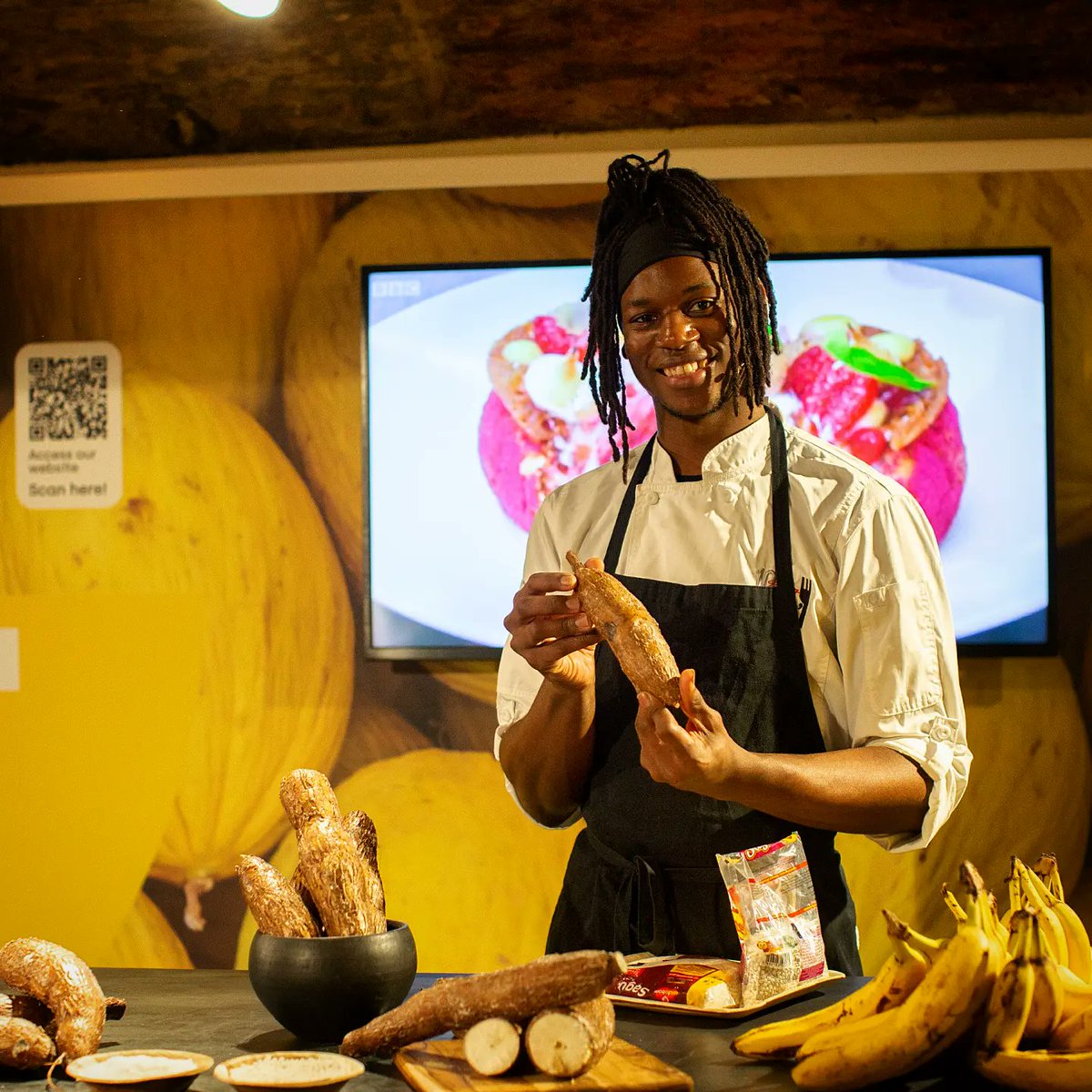 chef_exose's tweet photo. Casa Brasil Event ๐ฅ
Last Week I did a cooking demo showcasing Casava & Banana.
Made Cottage Pie with Casava Mash & Banana 3 ways ๐
@ApexBrasil @thechefsforum #Casabrasil #ExoseFood https://t.co/nmQsznDBA1