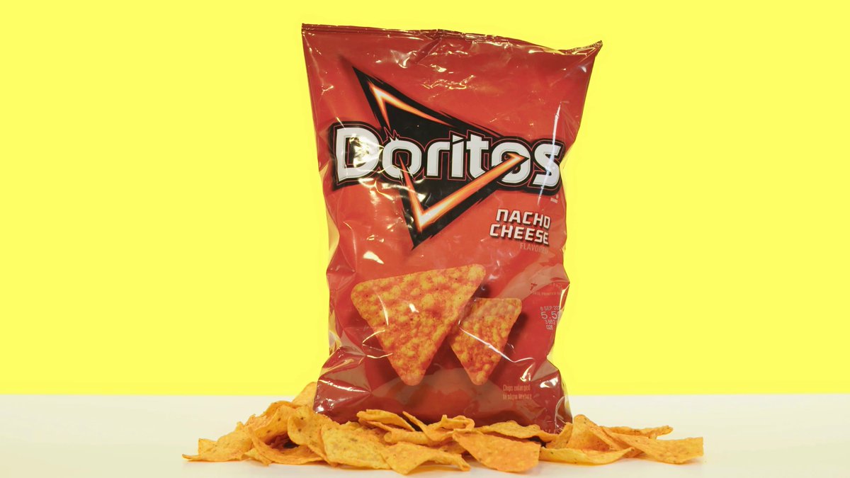 firstwefeast's tweet photo. Let's settle this... nacho cheese or cool ranch? #FWFDebates https://t.co/whsuECPeCW