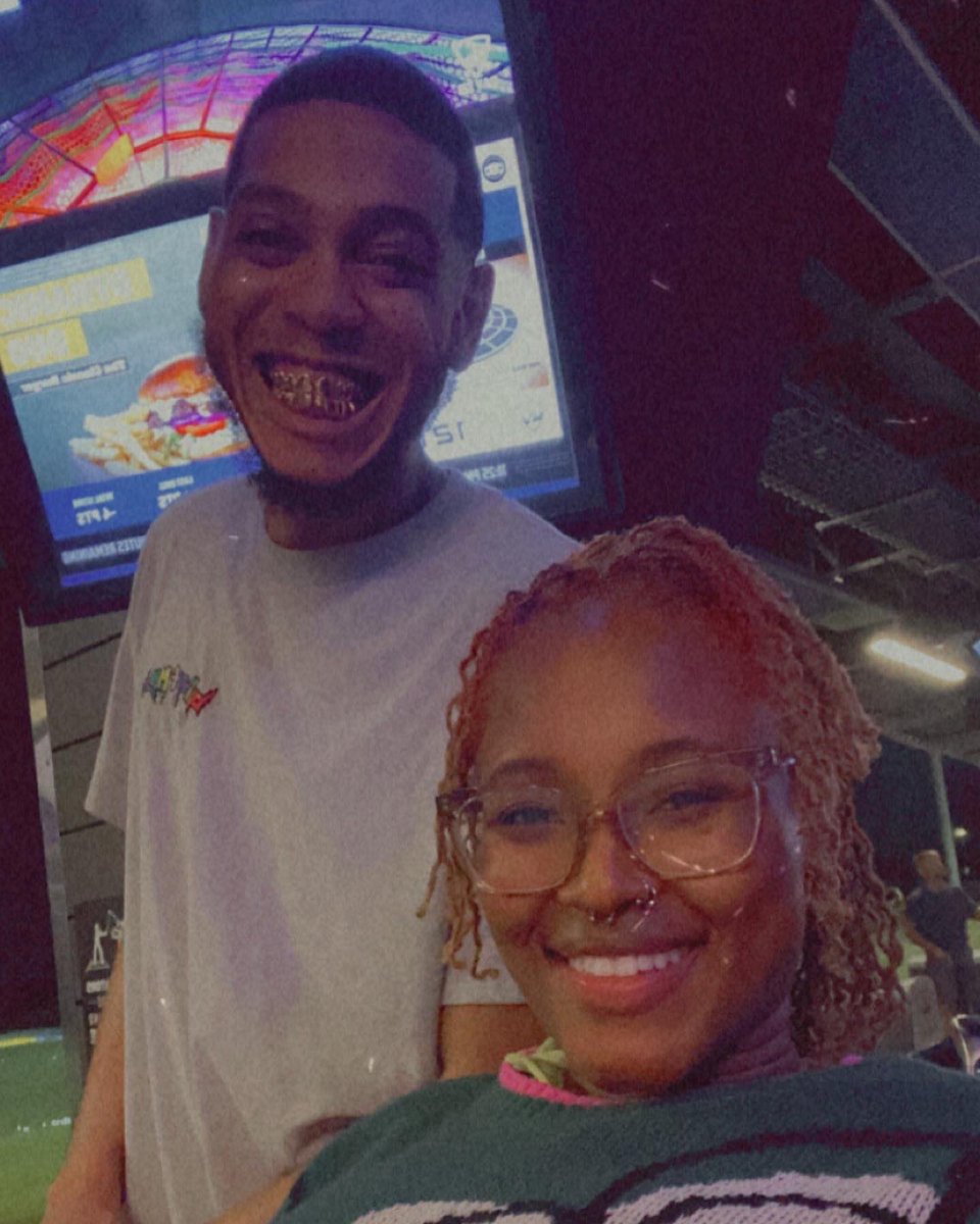 BrownSkin9397's tweet photo. My loves🥰💜 a great birthday. https://t.co/IUu47saGOm