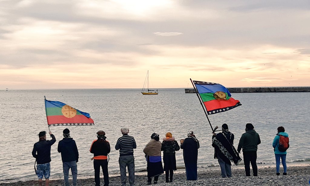 EmilseSaavedra's tweet photo. Los 4 en #Chubut se defiende el territorio ✊ Como hace dos décadas seguimos diciendo #NoALaMegamineria 
📢¡No a la criminalización de los vecinos del Chubutazo!
📢 #LeyDeHumedalesYa
📢 #MarLibreDePetroleras https://t.co/0062Rt2Ta5