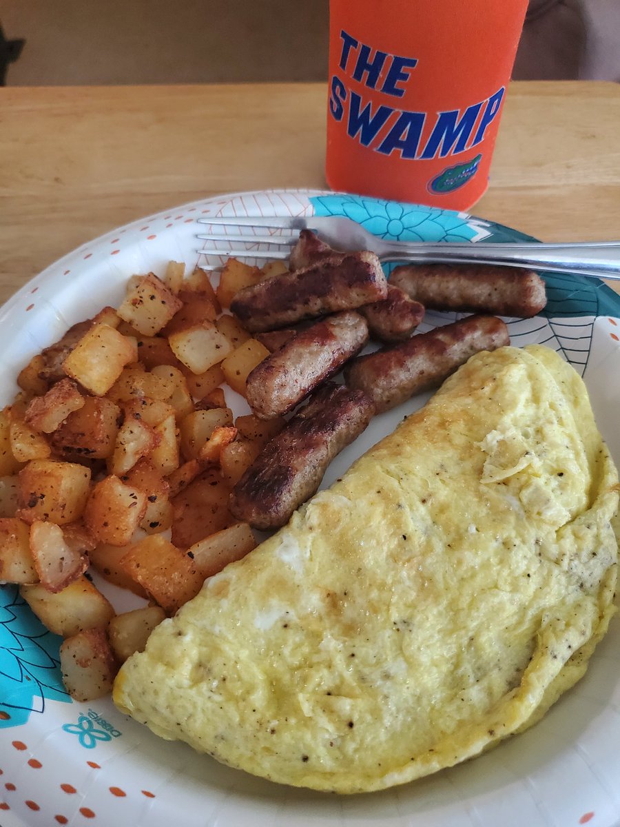 ChefBoyarTall's tweet photo. Good morning #GatorNation 1-0 #TheSwamp #OnlyGators https://t.co/2K2sARhU8t