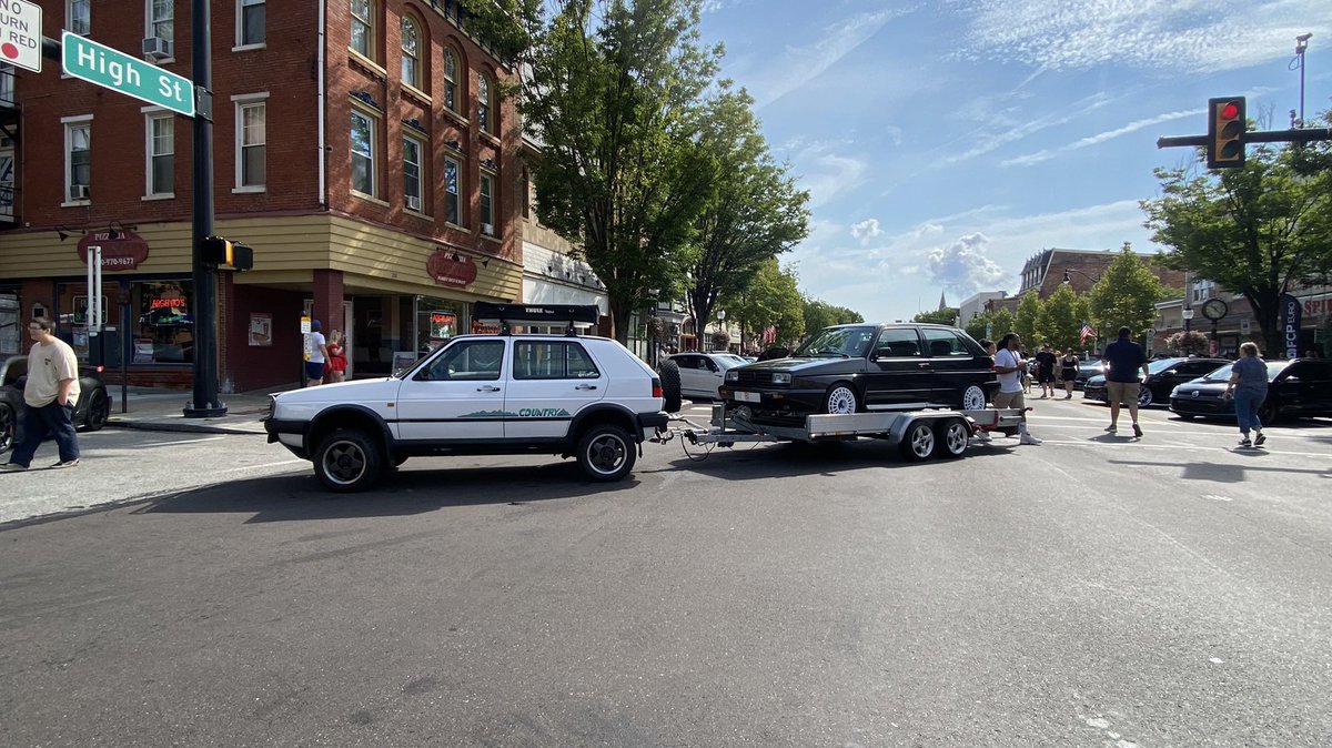 NDH_111's tweet photo. You might be cool, but will you ever be Golf Country towing a Golf Rally cool? https://t.co/YcwcDR7V5Q
