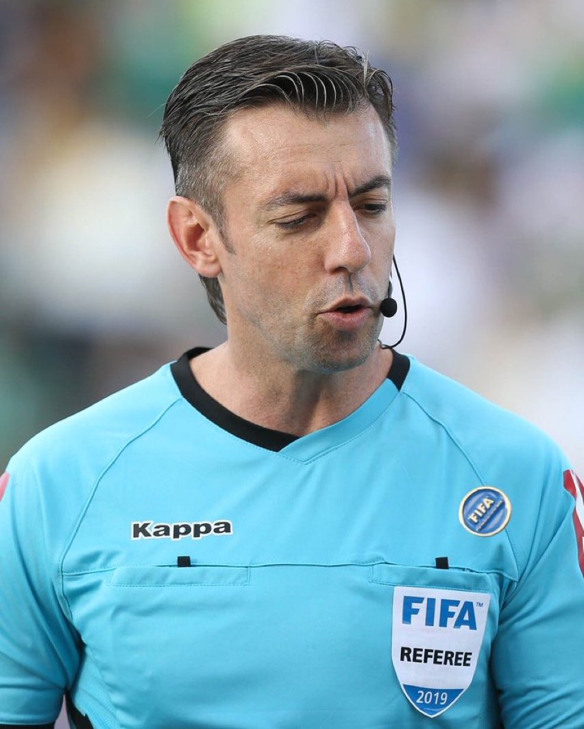 apitoscore's tweet photo. Árbitro: Raphael Claus 🛂
Nota: 9.42 🟥🟨
Var: Vinicius Furlan 🛃
Nota: 10 🟥🟨
-Boa arbitragem em Bragança Paulista;
-VAR objetivo respondeu bem ao confirmar os gols da partida;
#RBBxPAL #Bragantino #Palmeiras #BR22 #Brasileirao2022 https://t.co/tuXrlWb1n0