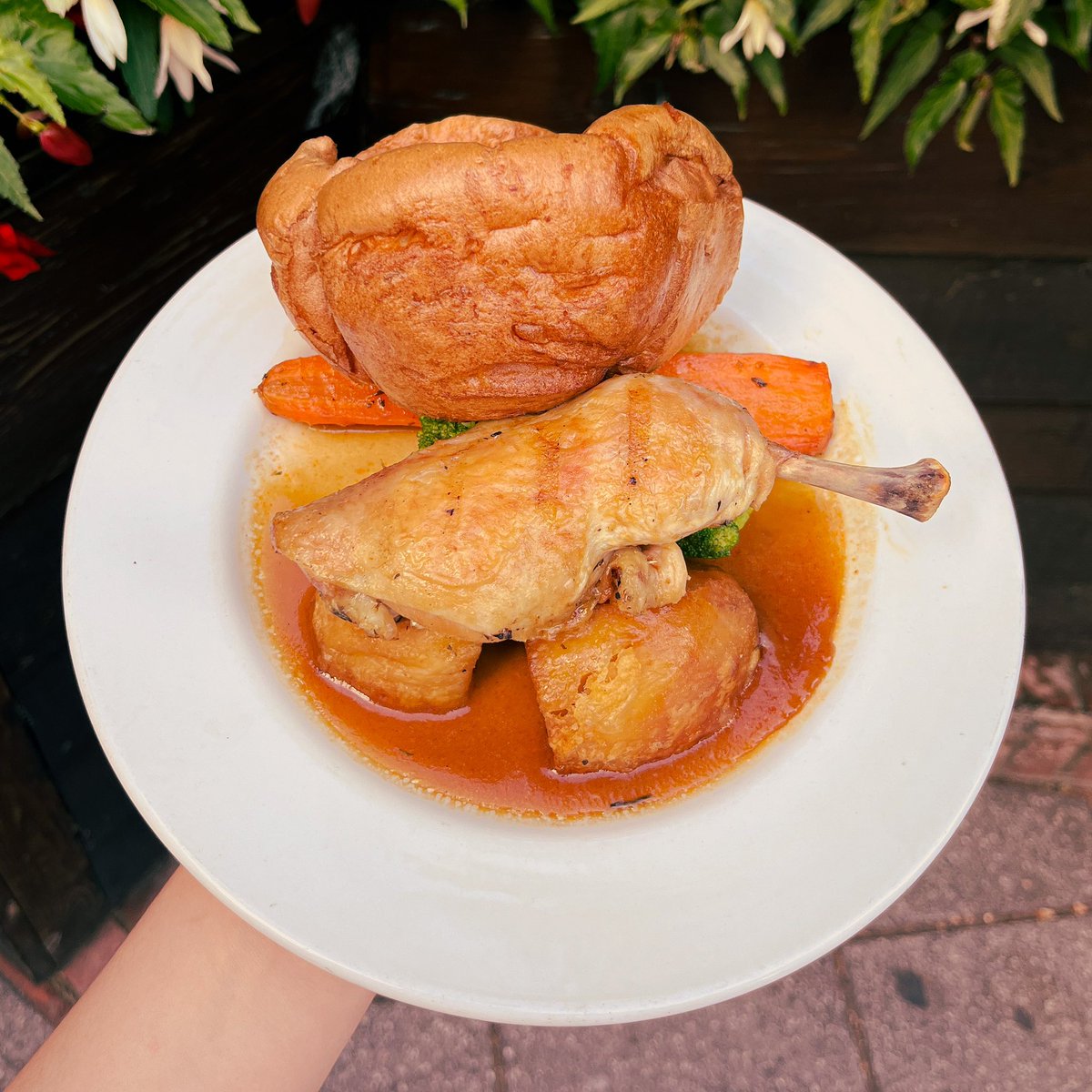 We also do Children’s Roasts! Enjoy a small portion of a ‘grown-up’ roast beef, chicken or vegan