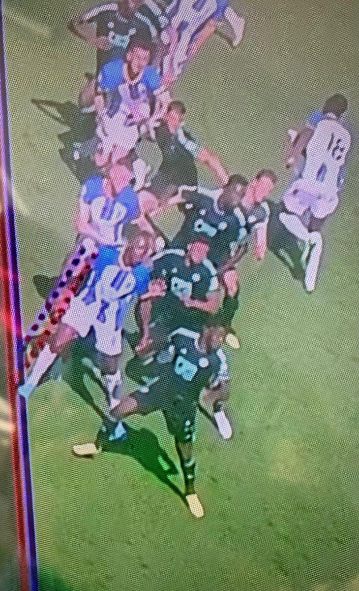 RefereeReport's tweet photo. Golün atıldığı dakika 46'44"
Gol kararı 51'51"
Karar süresi: 5 DAKİKA 7 SANİYE
Tribünlerden protesto yağdı....
Premier Lİg/Brighton-Leicester...
#BRILEI #PremierLeague #var #referee https://t.co/NLZbI6GgYT