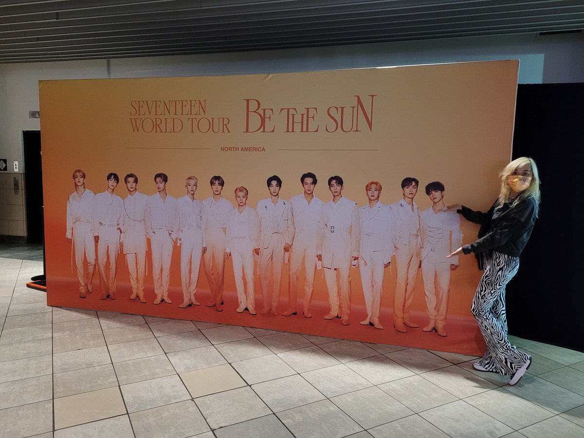 carmw_0's tweet photo. Late post! Be The Sun tour stop #4 for me!!! Seventeen in Toronto, WHERE I LIVE, was AMAZING. The energy was off the charts and the boys killed it like always 🔥🔥. Scoups hot mv inspired outfit for this stop!!! #LookAtMaFit #SEVENTEENinTORONTO #BETHESUN_TORONTO https://t.co/ioQryloNG8