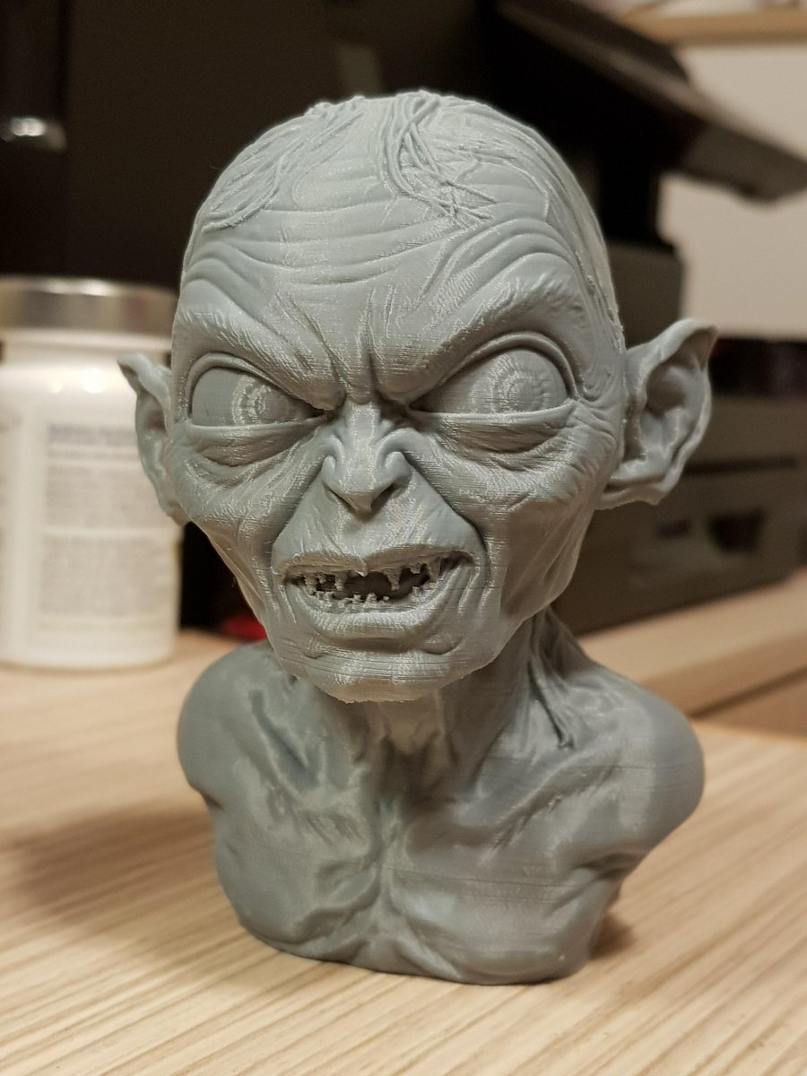 soyNorris's tweet photo. El #SORTEO 3D semanal de hoy es un busto del pobre Smeagol. A quien le toque le animo a tratar de pintarlo ✍️.
https://t.co/jJLNlRLlRF https://t.co/9dsaIwKZn2
