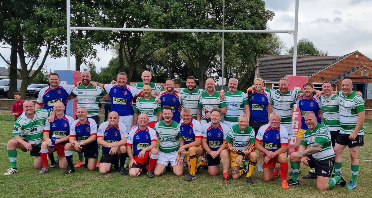 All smiles after the game <a href="/OssettTigersARL/">Ossett Tigers ARL🐯</a> a great run out 🏉☘️ #AchingBodies #NotAsQuickAsWeUseToBe #DewsburysGreenAndWhite <a href="/MastersRugbyL/">Masters Rugby League</a>